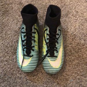 women’s nike soccer cleats